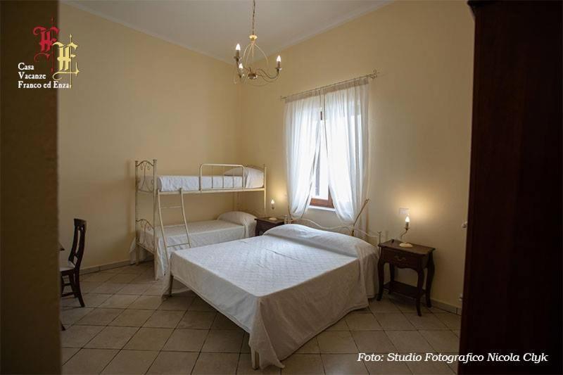 Casa Vacanze - Franco Ed Enza Bed and Breakfast San Gregorio Magno Εξωτερικό φωτογραφία